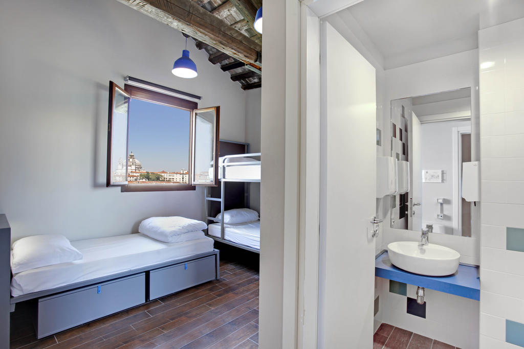 Chambre Familiale (5 Adultes)
