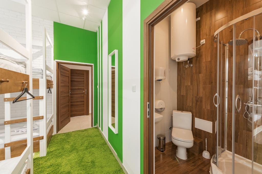 Bed in 6-Bed Female Dormitory Room,461165304:JPEG