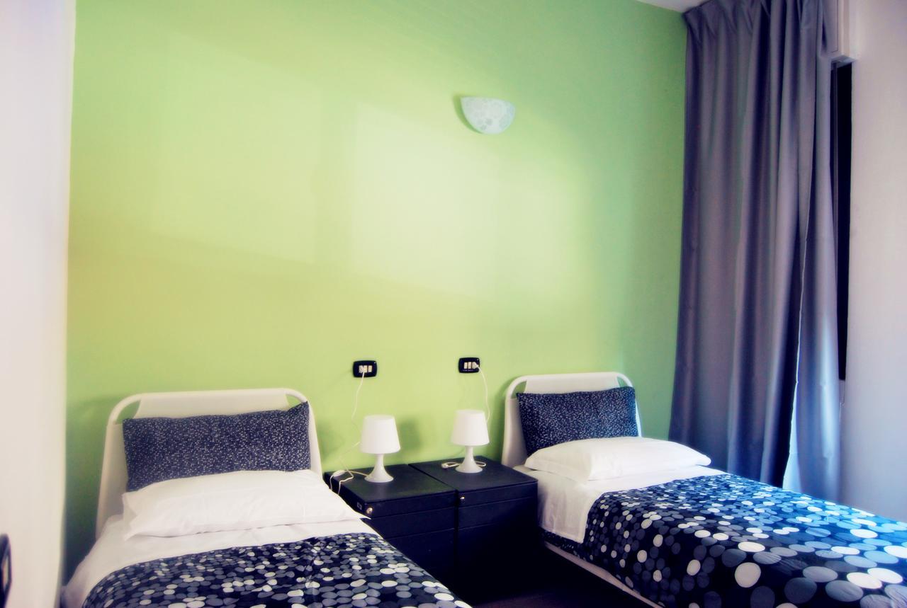 Lit dans Dortoir pour Femmes de 4 Lits