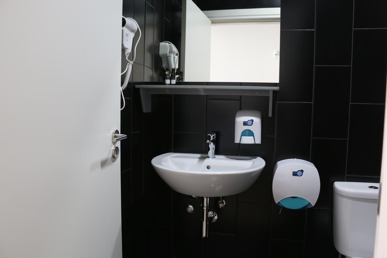 Twin Room Private Bathroom