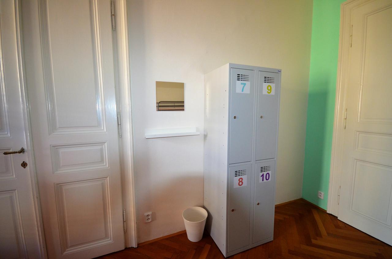 Lit dans Dortoir Mixte de 6 Lits