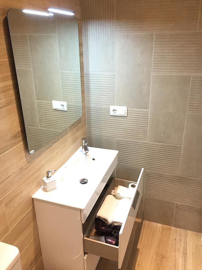 Triple Room with Private External Bathroom,544502124:JPEG