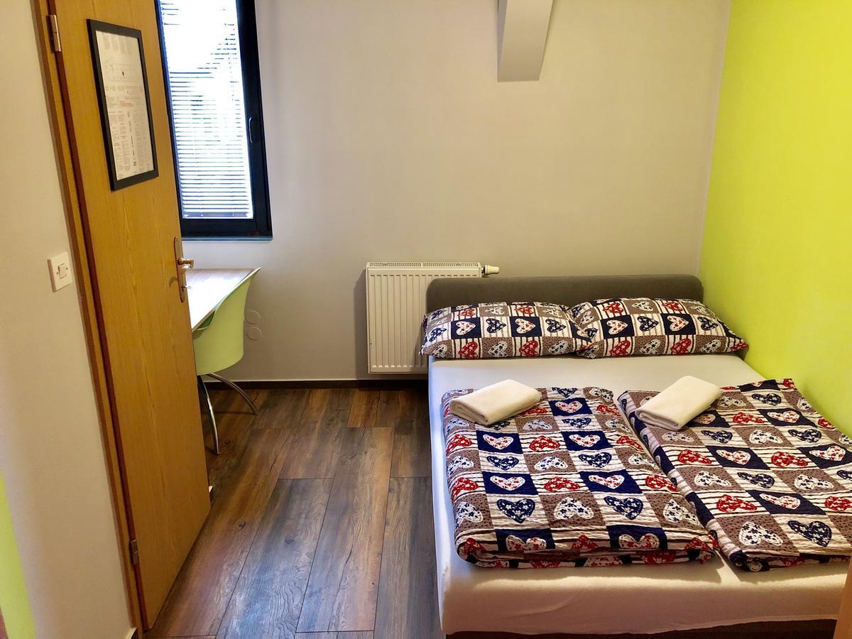 Chambre Double Deluxe avec Salle de Bains Commune