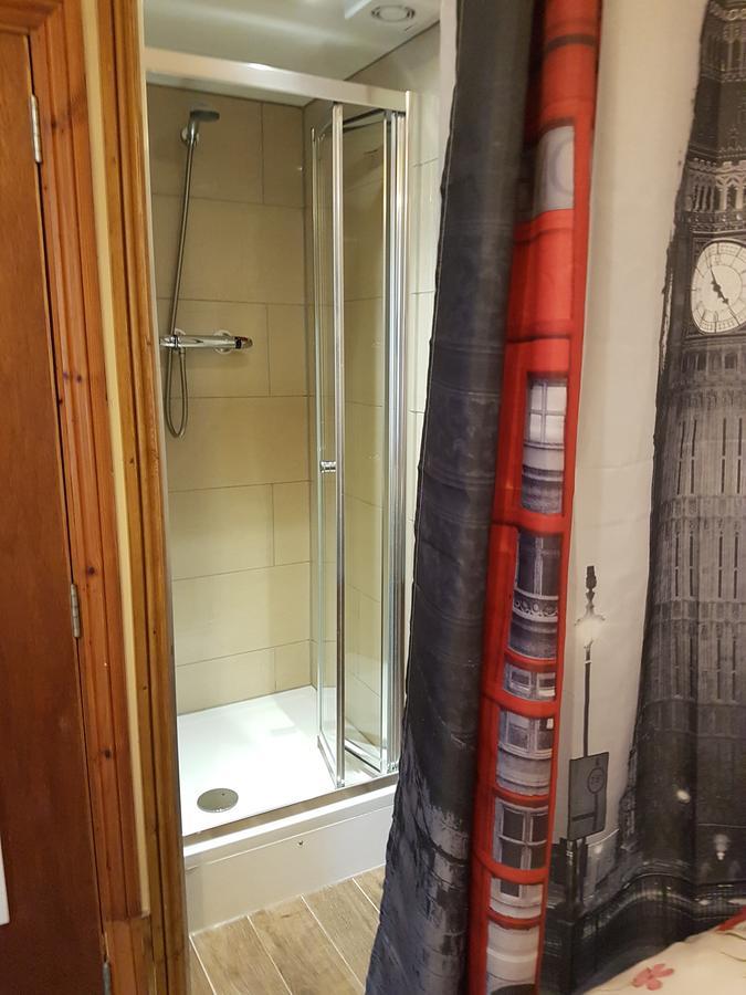 Chambre Double avec Salle de Bains Commune