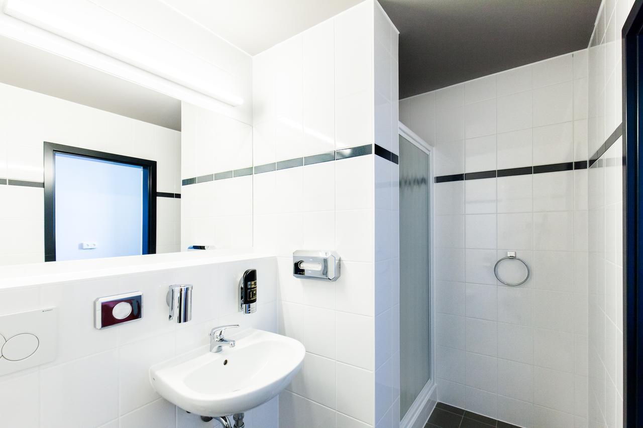 4-Bed Room ( Bunk Beds only)