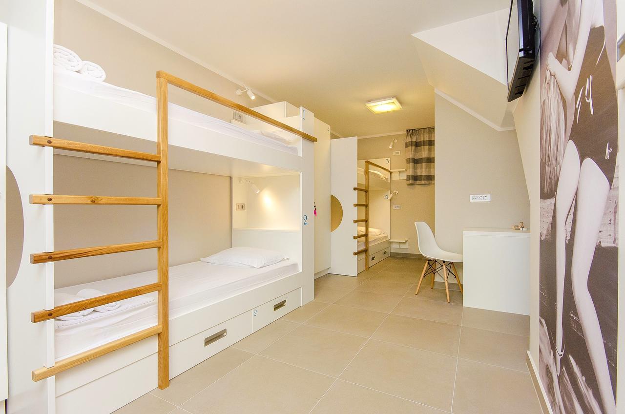 Lit dans Dortoir de 4 Lits avec Salle de Bains Privative
