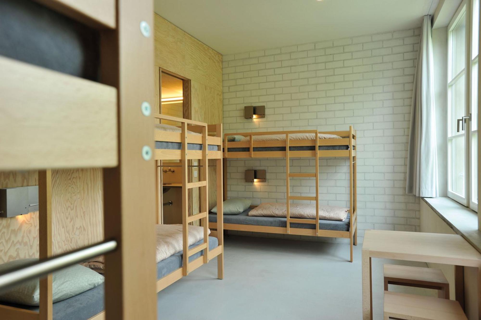 Chambre Sextuple avec Salle de Bains Commune