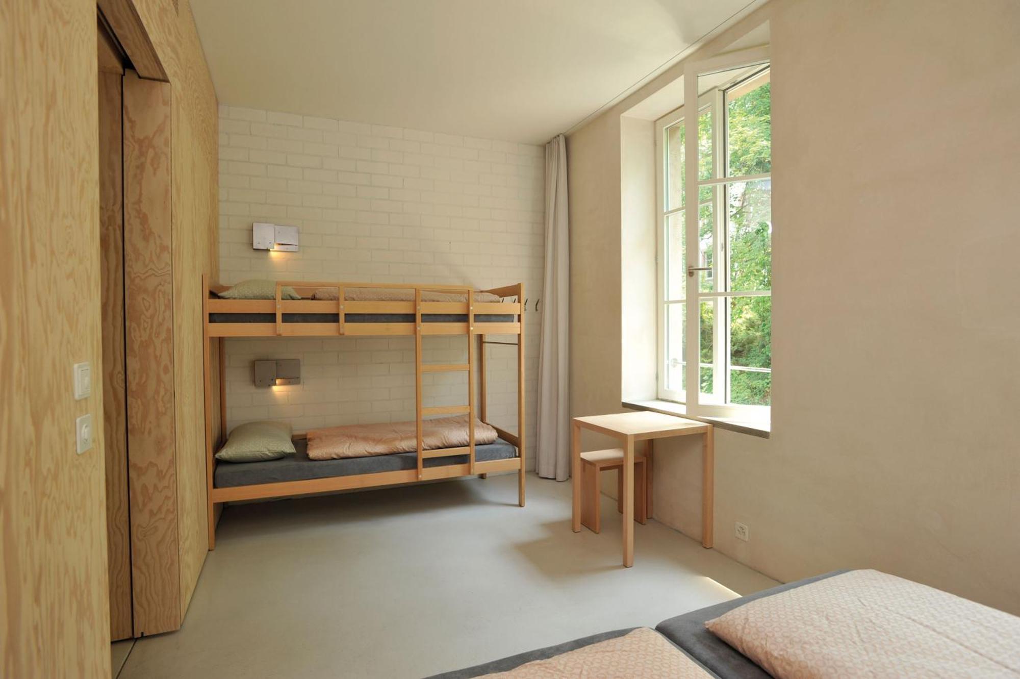 Chambre Quadruple avec Douche