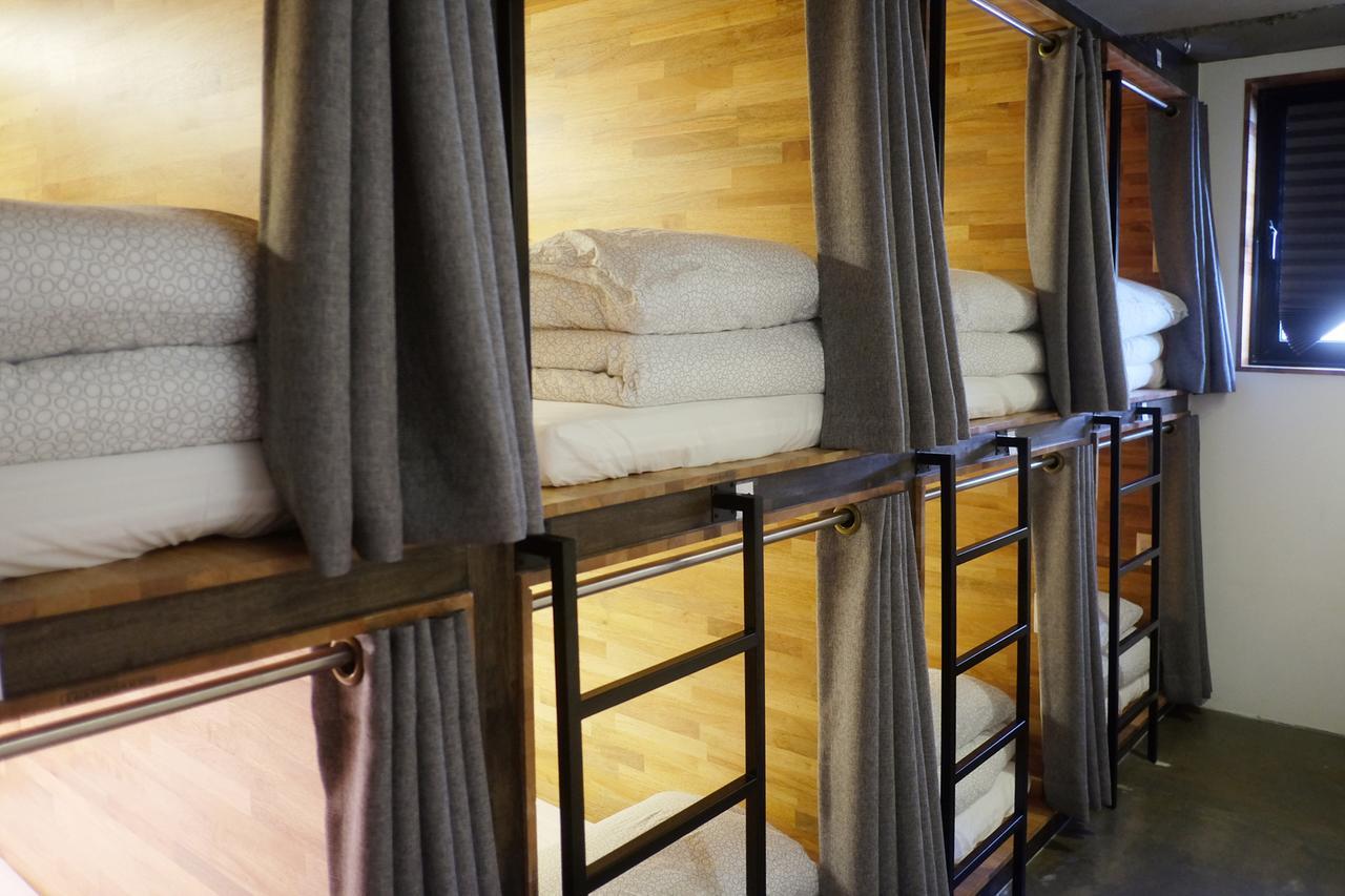 Lit dans Dortoir pour Hommes