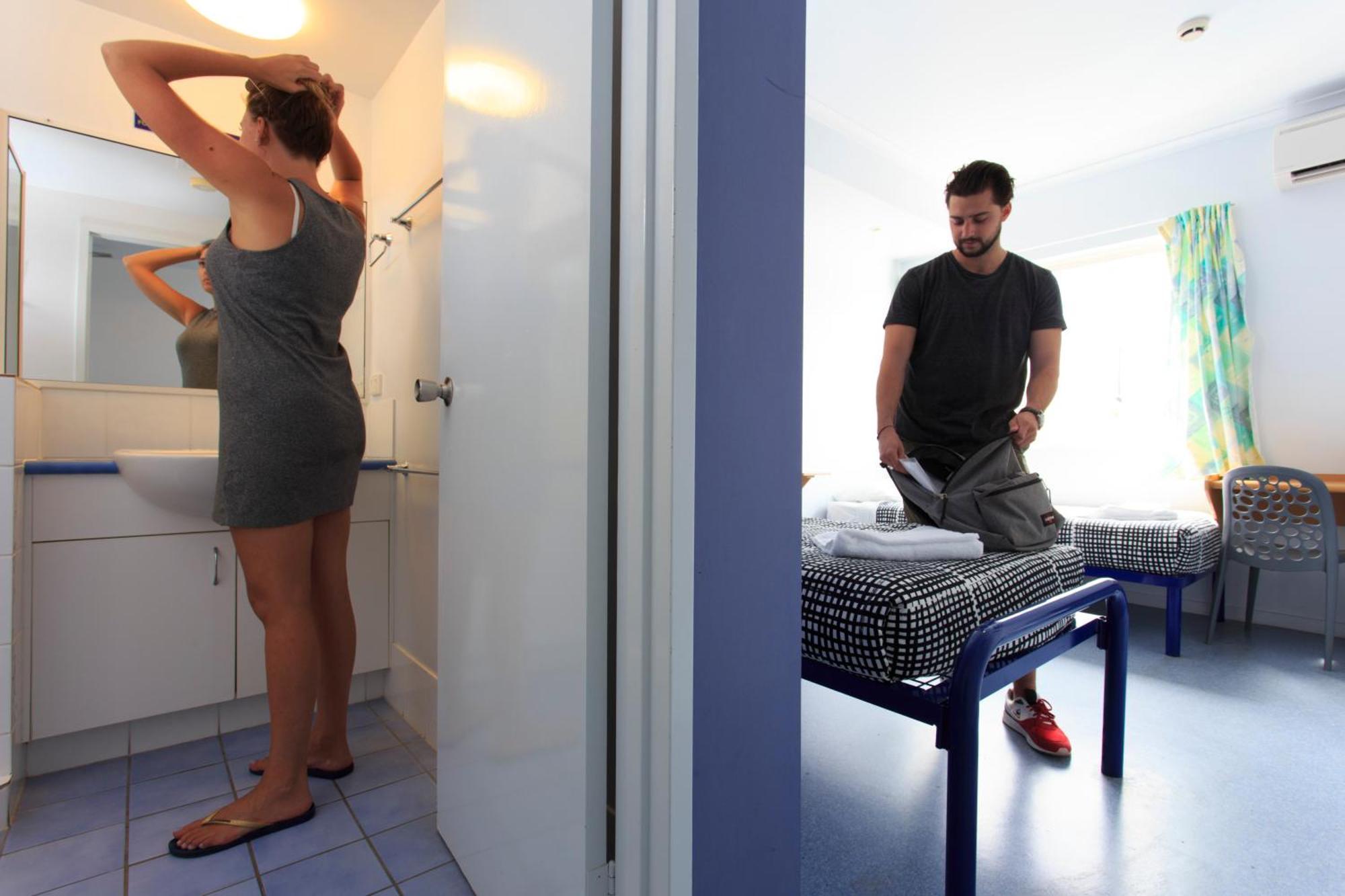Chambre Lits Jumeaux avec Salle de Bains Privative