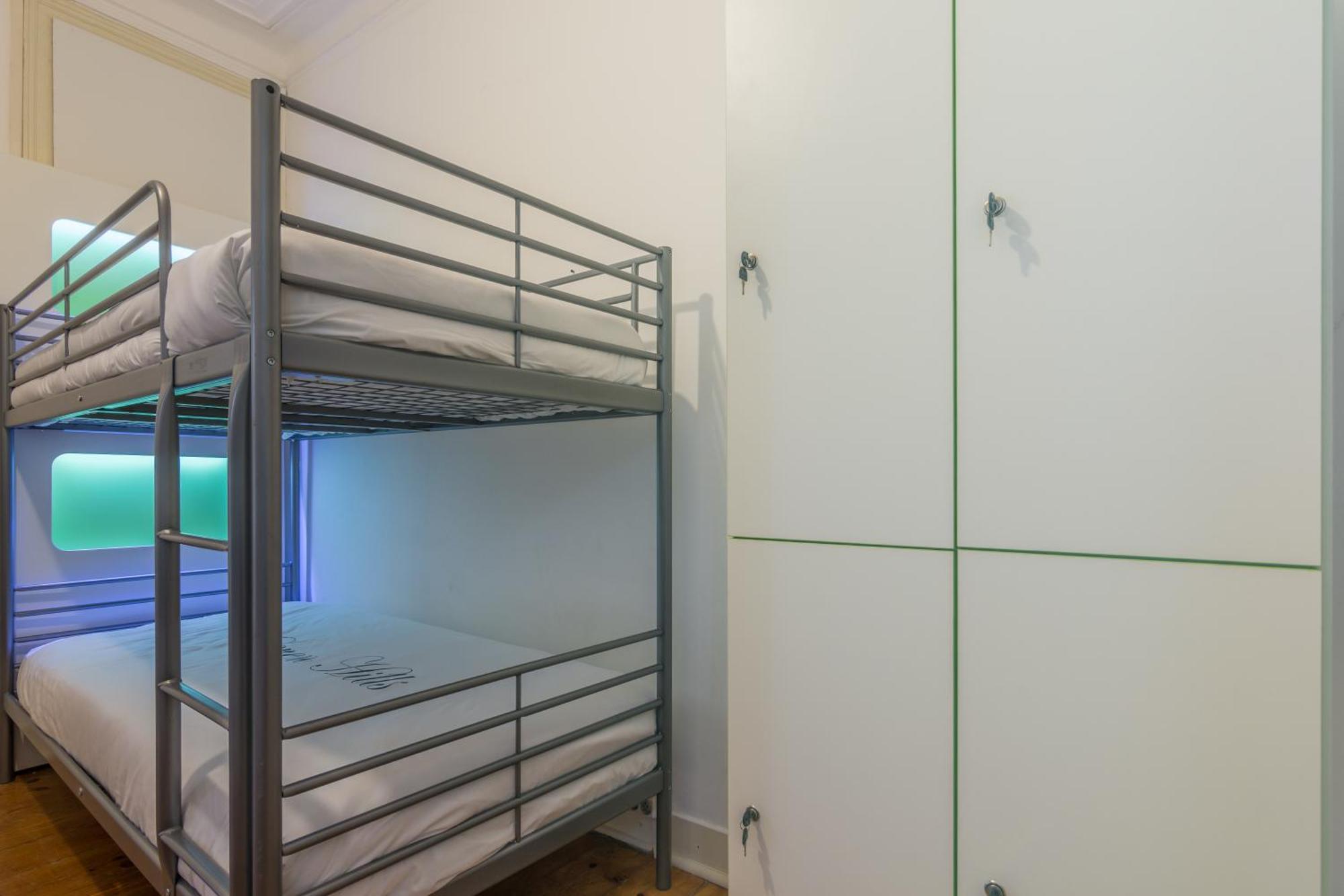Lit dans Dortoir Mixte de 6 Lits