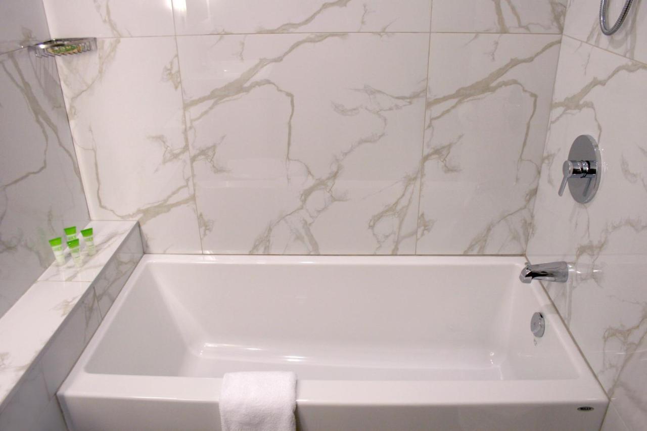 Twin Room,744673870:JPEG