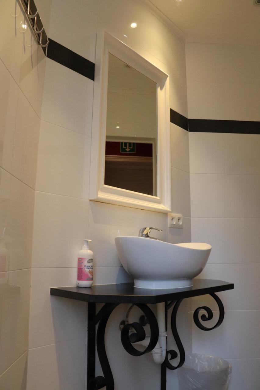 Chambre Simple avec Salle de Bains Commune
