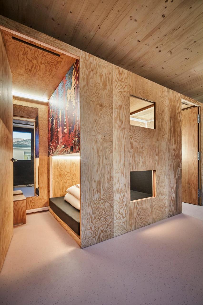 Cabin Room