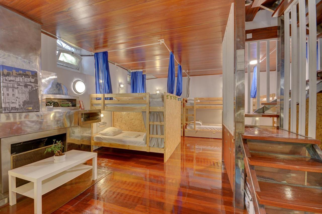 Bed in 14-Bed Mixed Dormitory Room,762827647:JPEG