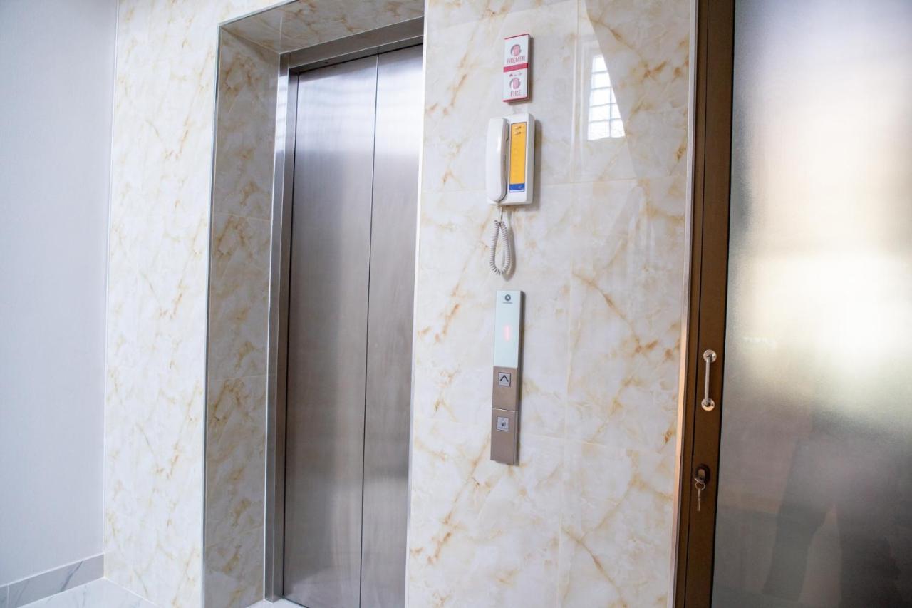 Chambre Lits Jumeaux avec Salle de Bains Privative