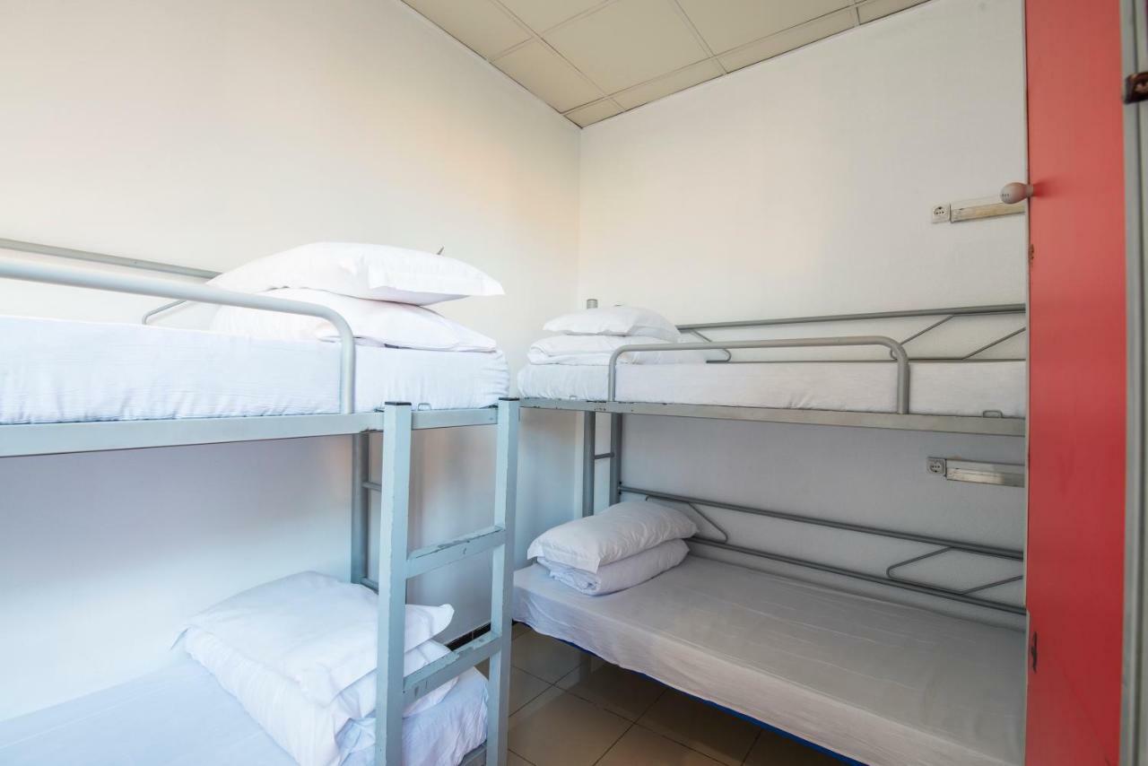Chambre Quadruple avec Salle de Bains Commune