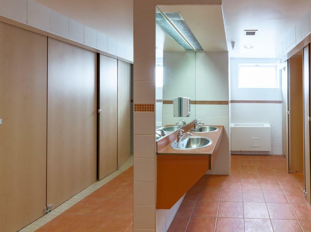 Chambre Double avec Salle de Bains Commune - Gerard Hall