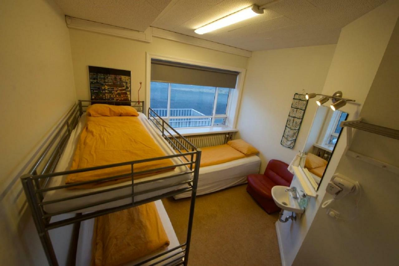 Economy Triple Room