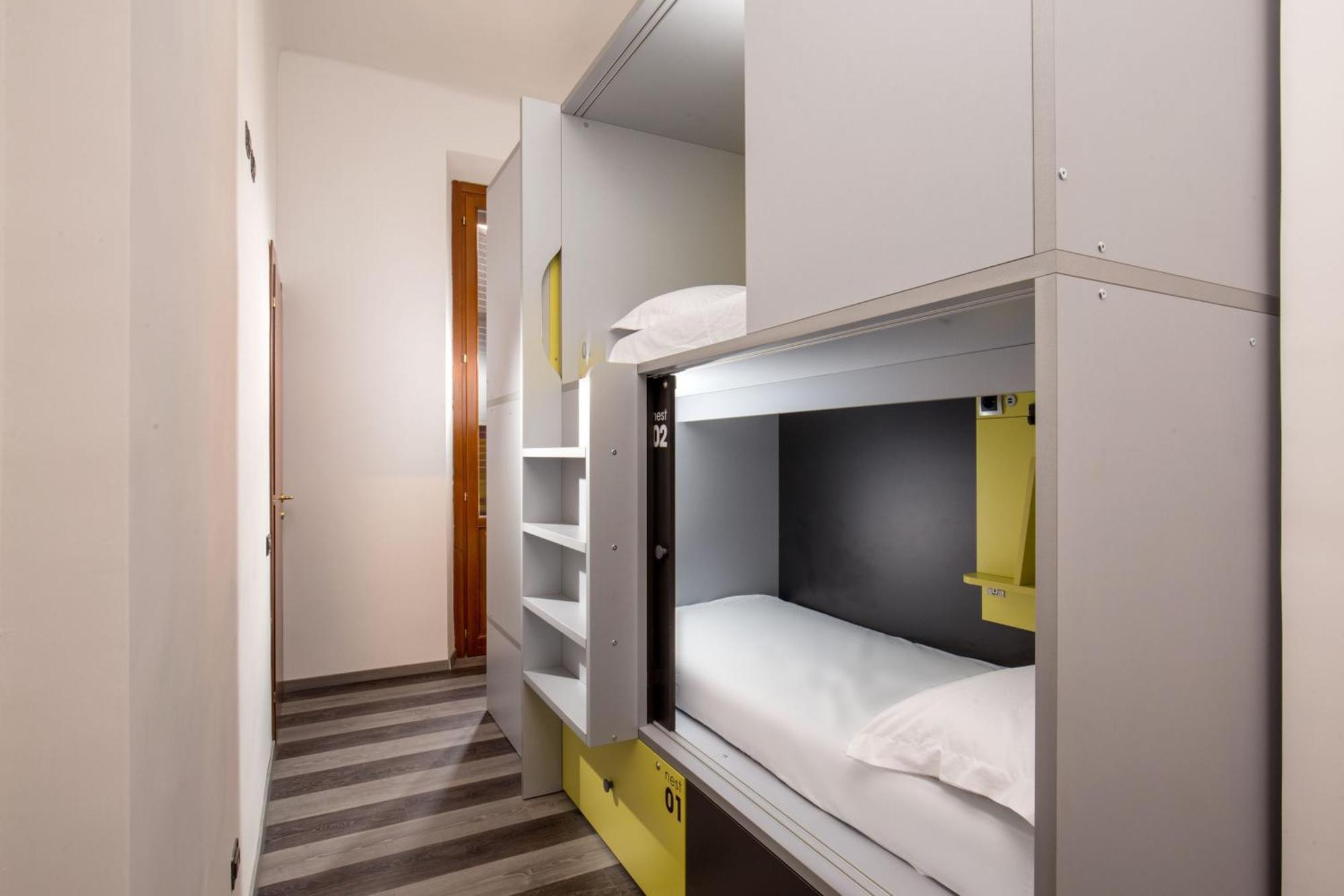 Bed 5-Bed Mixed Dormitory Room Private Bathroom,658045755:JPEG