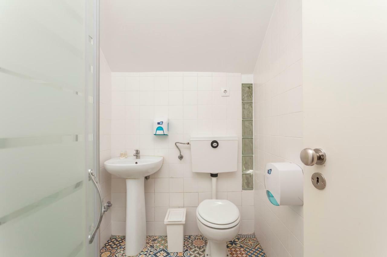 Chambre Familiale avec Salle de Bains Privative