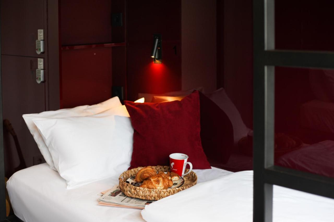 Chambre Quadruple avec Salle de Bains Commune et Balcon