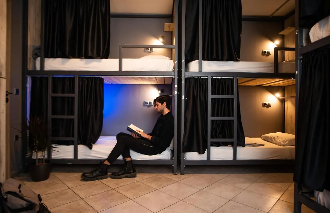 Bedway Athens Hostel-1