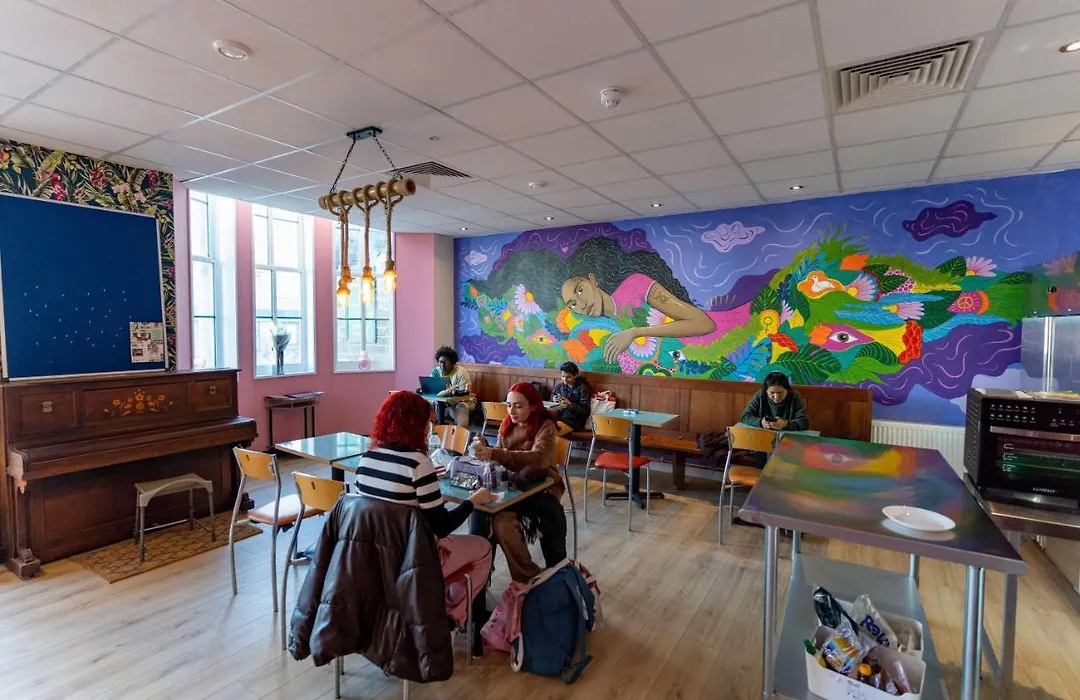 Hostelle - Women Only Hostel London-1