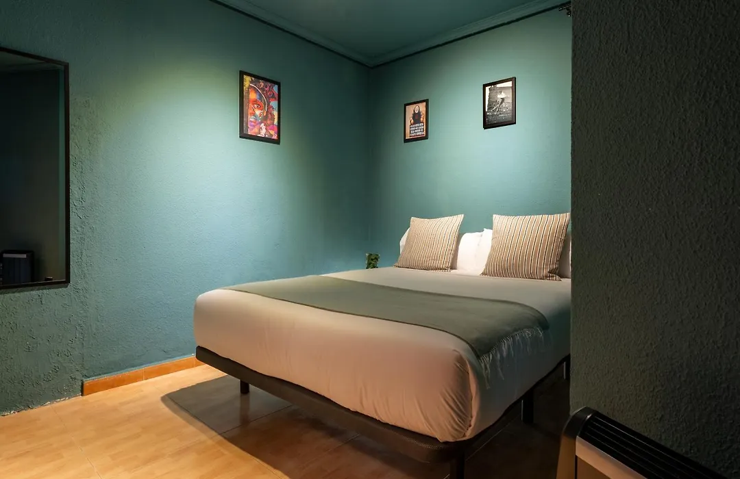 Ideal Hostel Madrid-1