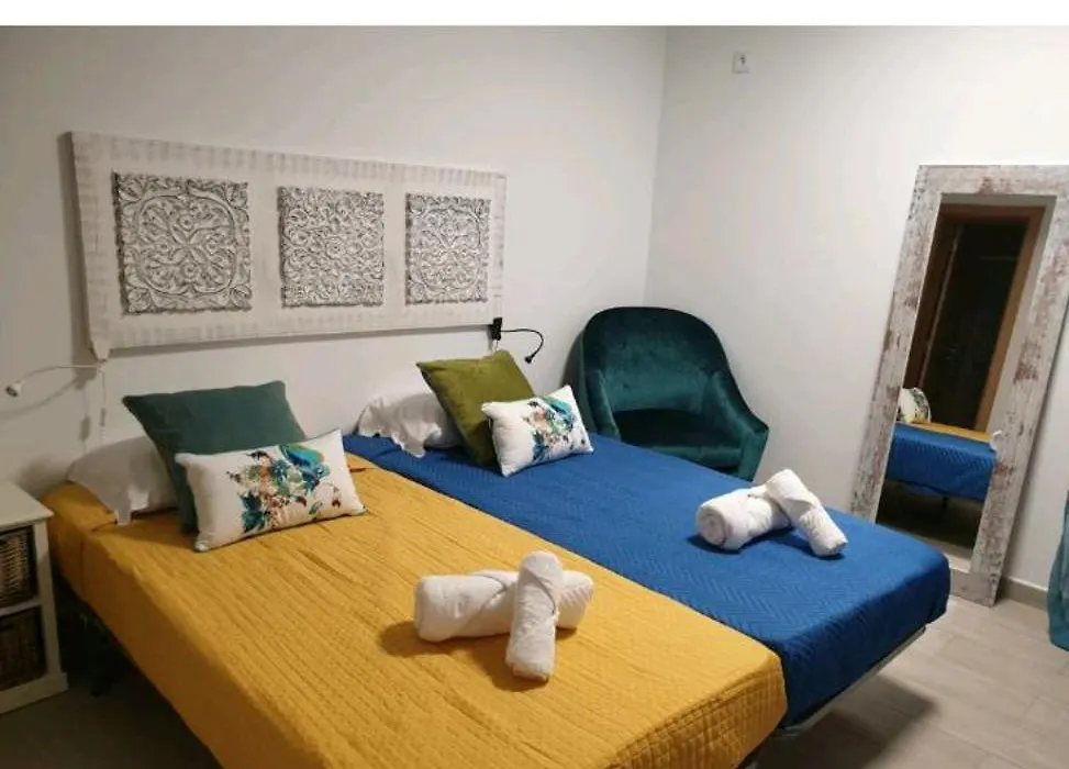 Lisbon Hostel Terminal 4-1