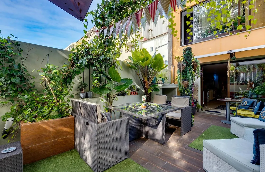 Garden In Town Hostel-1