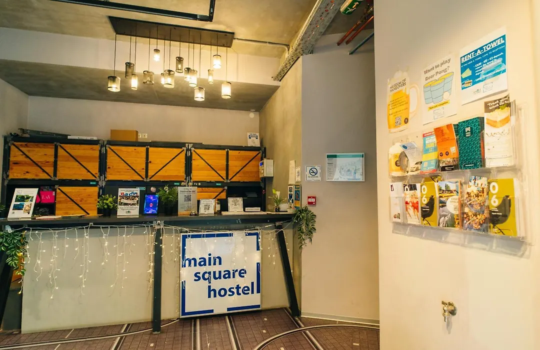 Main Square Hostel-1