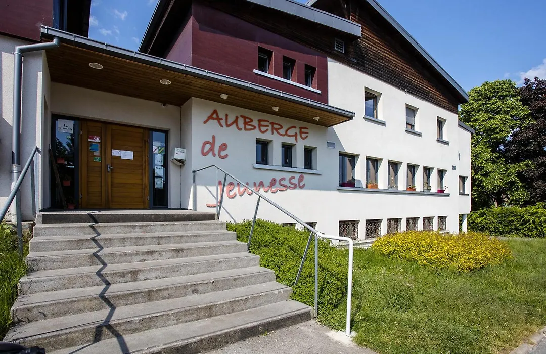 Auberge de Jeunesse HI Pontarlier-1