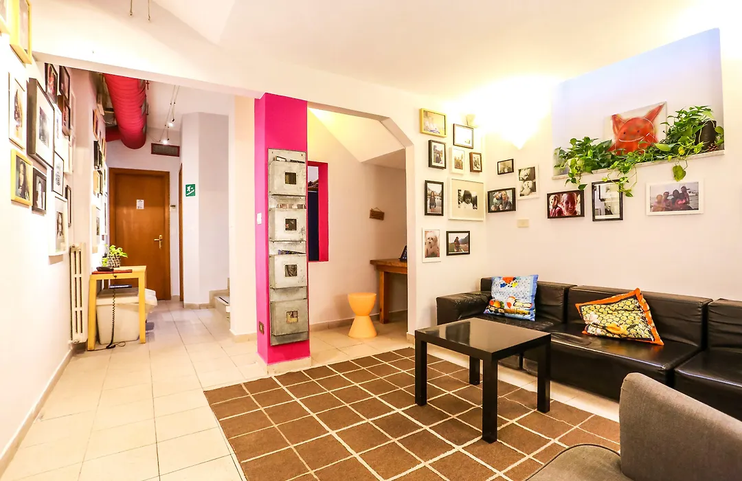 The Beehive Hostel-1