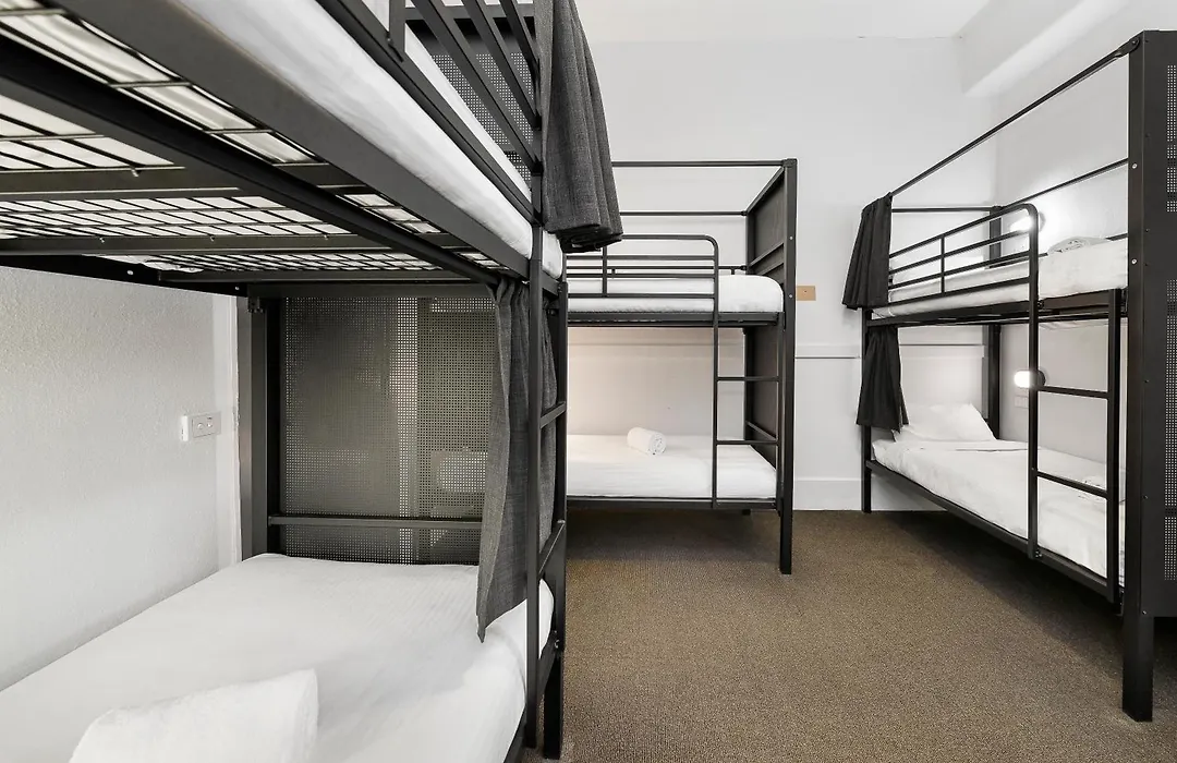 Melbourne Central YHA-1