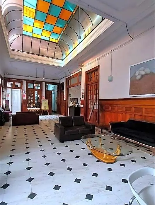 1900 Backpacker'S Hostel-1