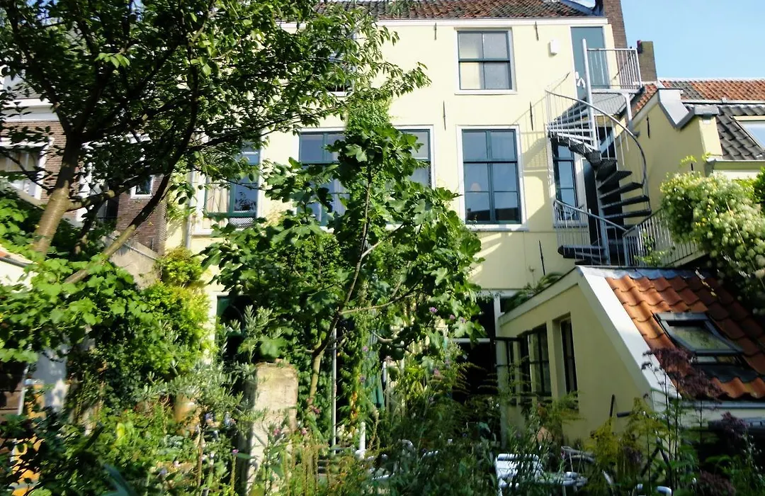 Strowis Hostel-1