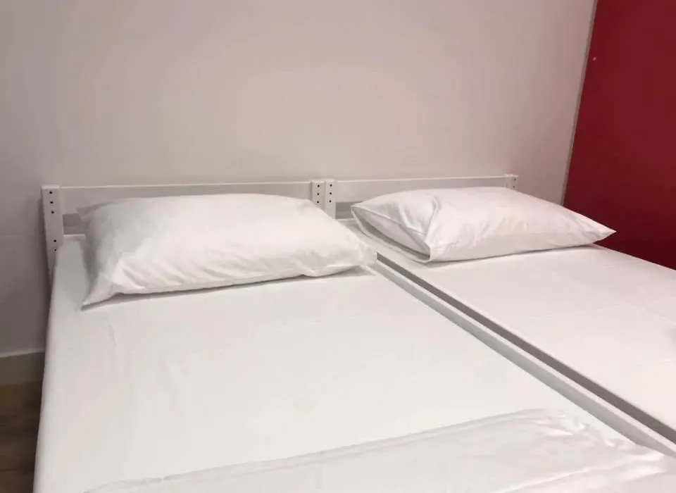Bowling Hostel-1