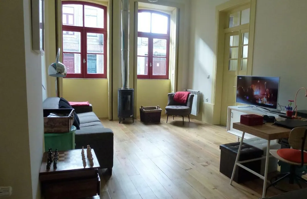 Canvas Atelier Hostel-1