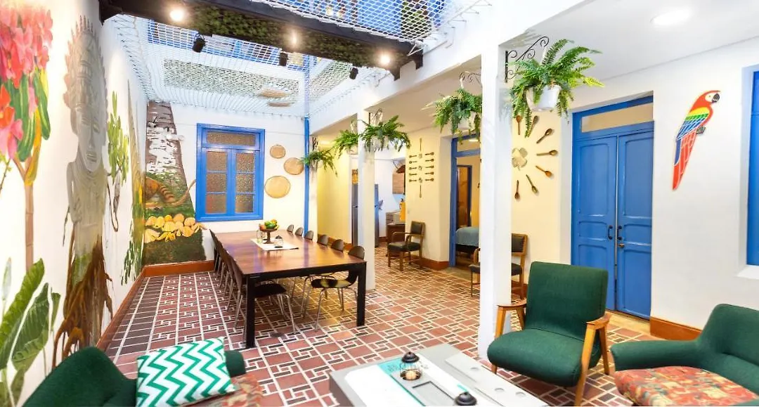 Granada Hostel-1