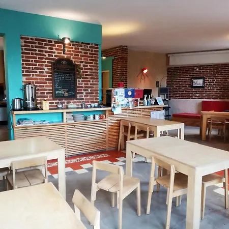 La Maison Rouge - Backpacker Hostel-2