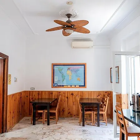 Hostel Triana Backpackers-2