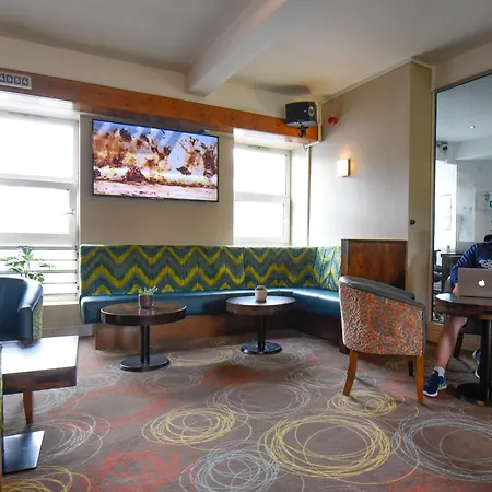 Kinlay Hostel Eyre Square - Best Hostel In Ireland 2025-3