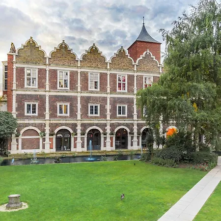 Safestay London Kensington Holland Park (Adults Only)-3