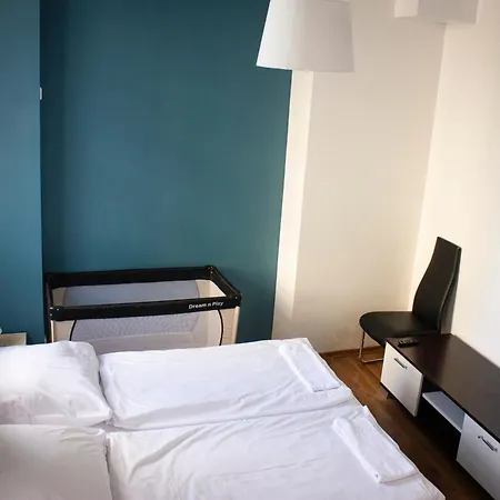 Metropol Hostel Berlin-3