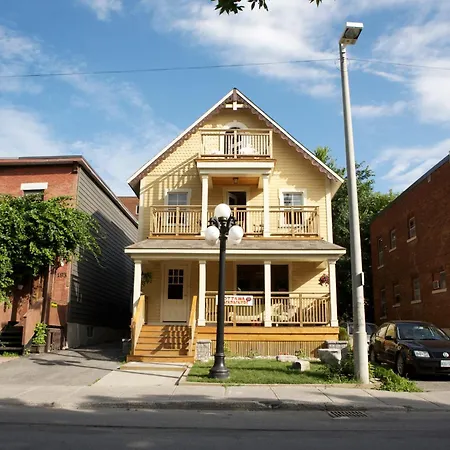 Ottawa Backpackers Inn-2