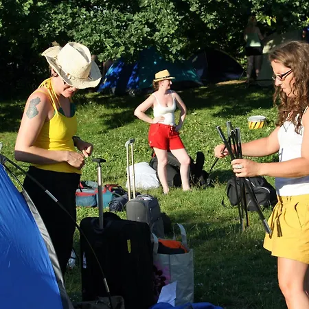The Tent - Youth Only - Buchung Leider Nur Bis 30 Jahre Moeglich!-3
