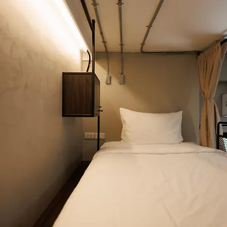 C'House Bangkok-3