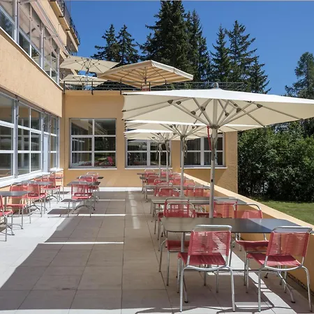 Crans-Montana Youth Hostel-3