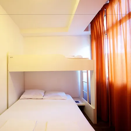Funk Lounge Hostel-3